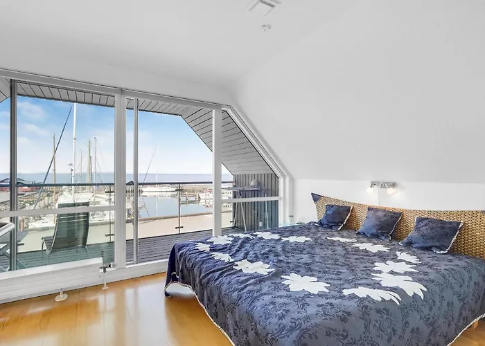 Σπίτι διακοπών Two-bedroom In Tranekar *